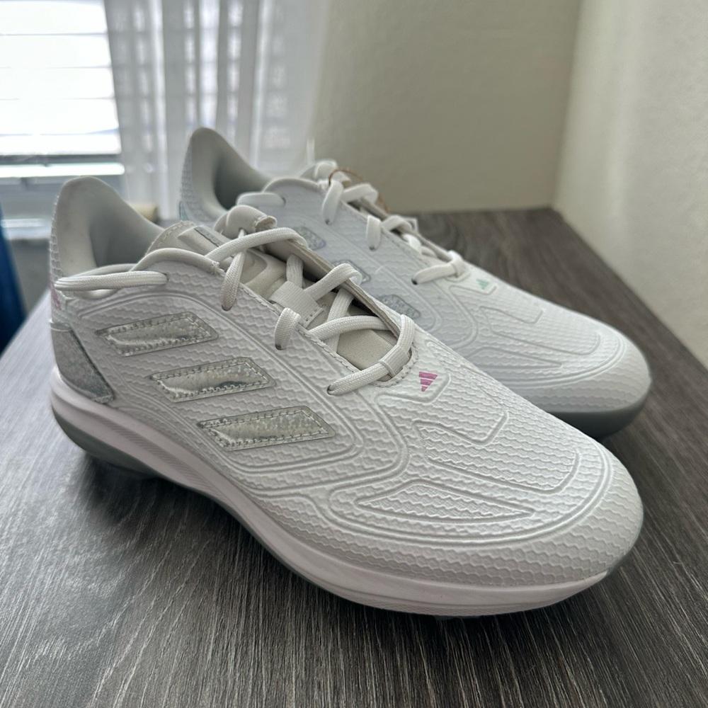 Adidas Women’s Adizero Purehustle 3 Softball Size 5.5 White/Glitter Brand New
